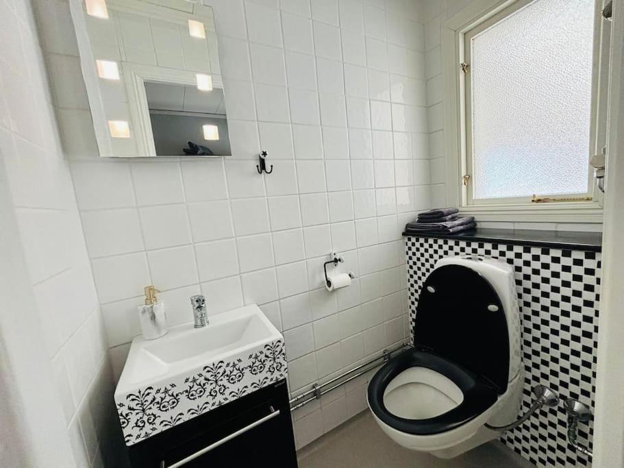 3Bdr Close To Nature A Beautiful Home Lake Nearby Uppsala Exteriör bild